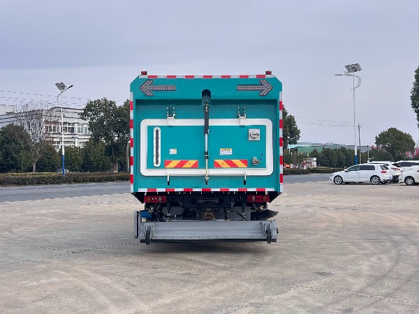 華威馳樂(lè)牌SGZ5189TXCDF6型深度吸塵車|道路污染清除車|掃路車|清掃車